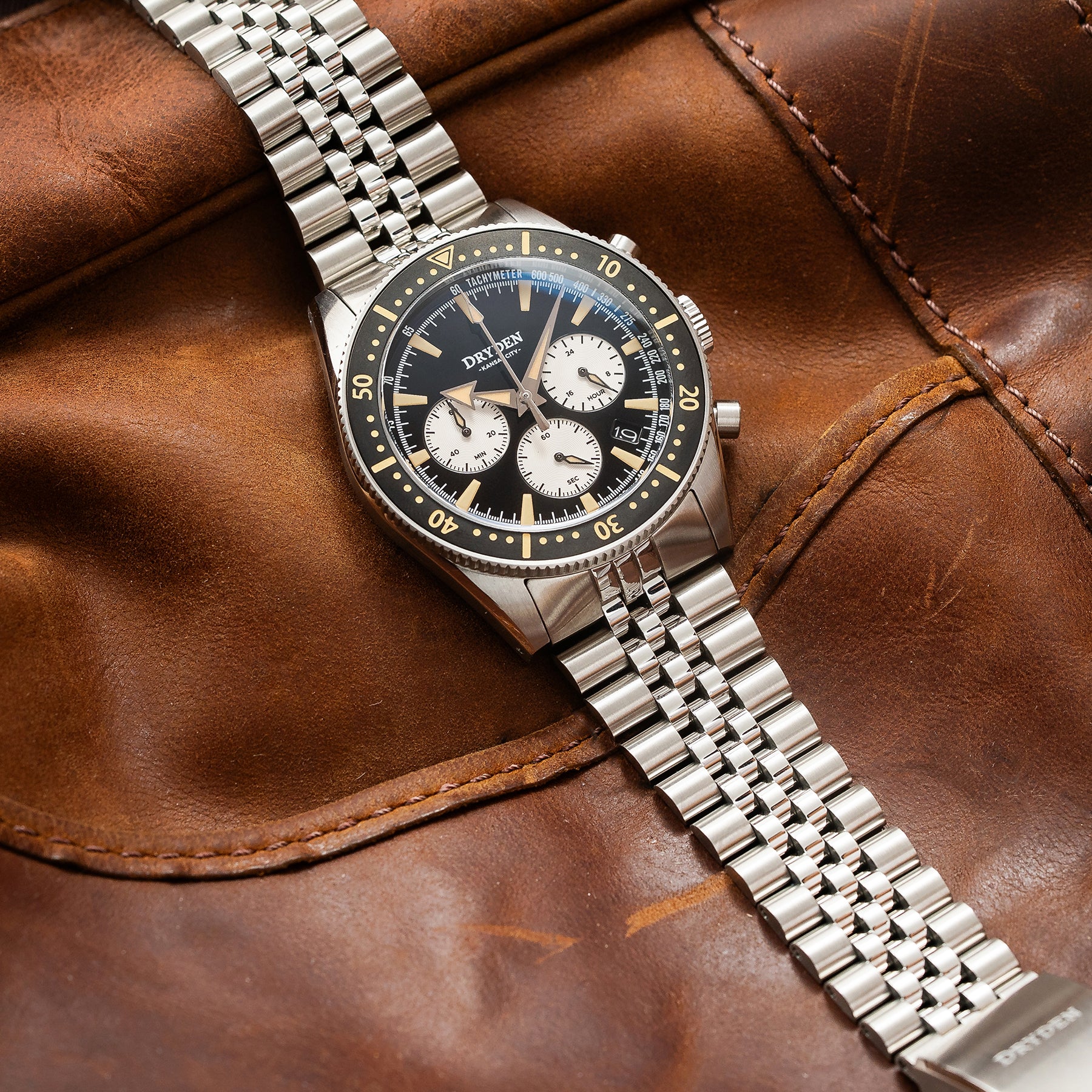 Dryden Chrono Diver Gen 2 - Black Vintage – Dryden Watch Co
